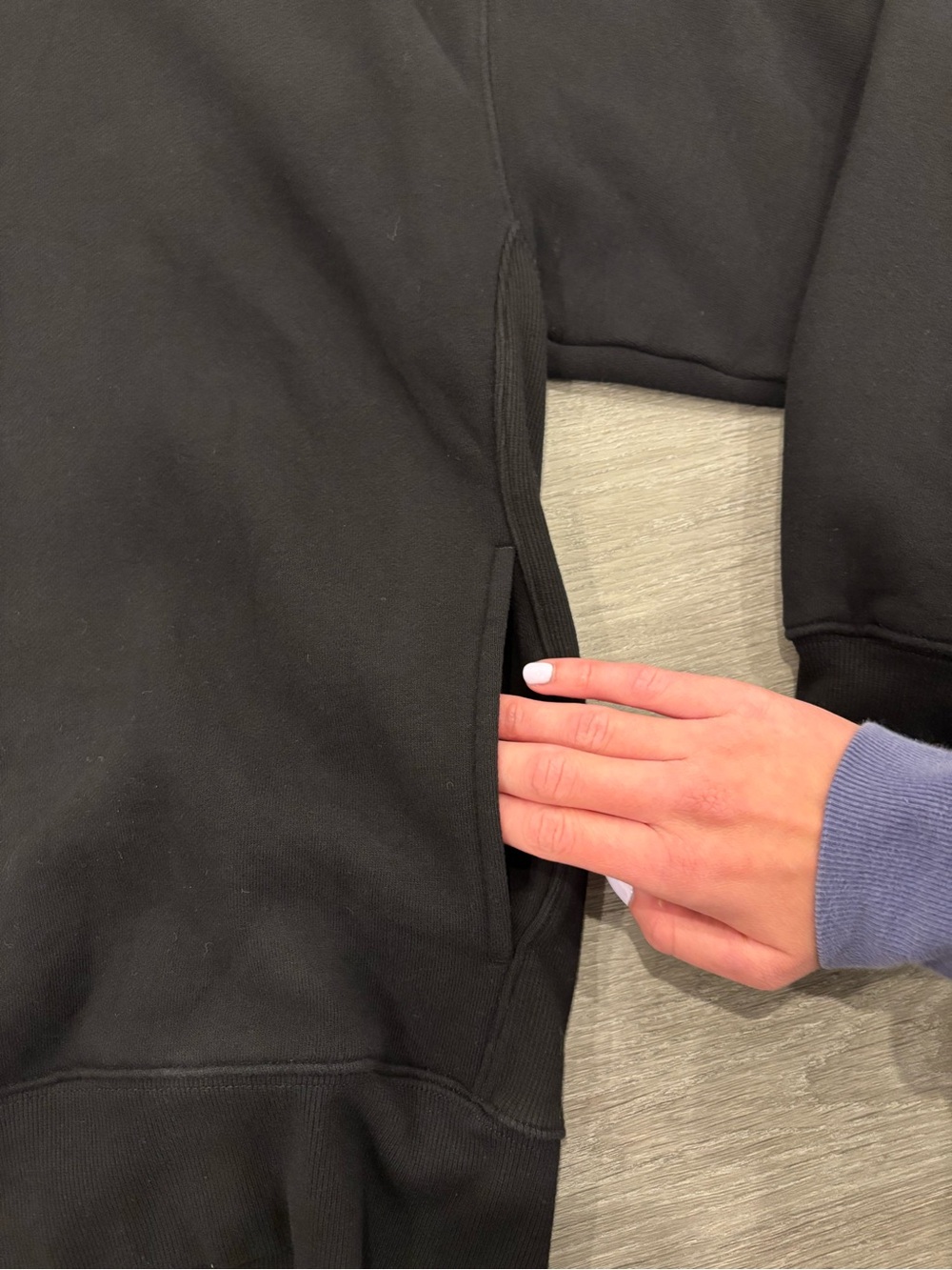 NEVER WORN Aritzia Small Boyfriend Black Quarter Zip - Picture 3 of 4